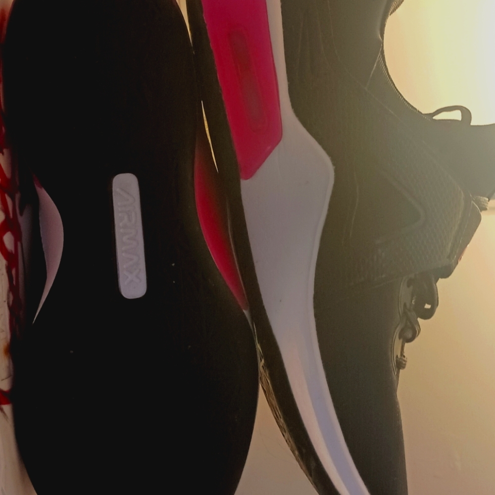 Nike Air Max Bella TR5DD9285061 PINK & Black size 6.5
